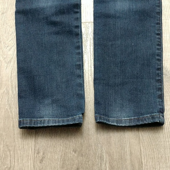 Diesel Doris Super-Slim Skinny Regular Waist Jeans - Picture 4 of 6